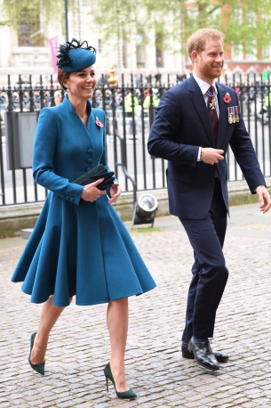 catherine-duchess-of-cambridge-and-prince-harry-duke-of-news-photo-1145099205-1557451446.jpg