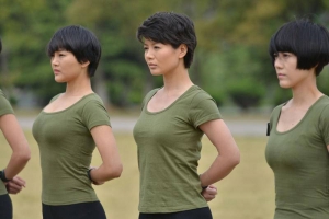 美人だらけの中国女性特殊部隊