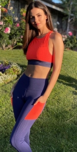 victoria justice in sexy lycra yogapants pussy